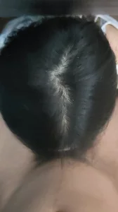 全网精选题材必看：骚货在桌下口交，最后口爆射在嘴里 封面图