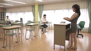 中字强制轮奸新人女教师 完整无删减版在线看