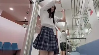 正在播放：jk学生妹遭遇地铁痴汉 (9UU站频道)