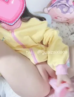 萌妹玩弄假鸡巴 最新更新资源合集