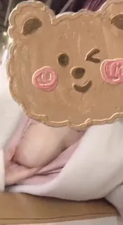 正在播放：网吧玩奶含屌 (猫咪av站频道)