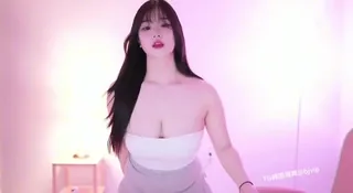 大奶翘臀骚货自拍艳舞 手机浏览器流畅观看预览