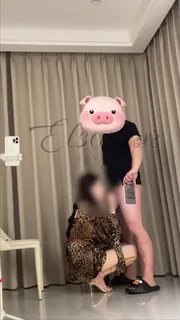 自拍口爆骚逼母狗 - 1080P超清画质展示图