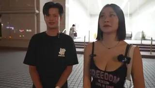 猫咪av站栏目：巨乳骚逼户外搭讪 精彩封面