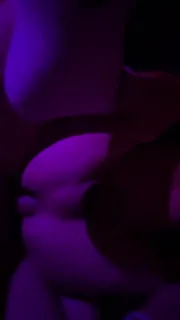 正在播放：氛围感插入后庭 (猫咪av站频道)