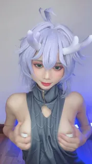 可爱鹿角摸奶自慰 手机浏览器流畅观看预览