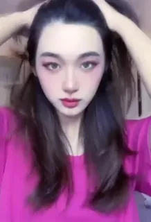 91视频官方收录：骚逼大学生吃鸡巴