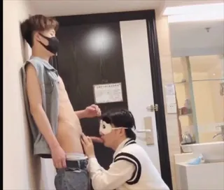 查看 口爆后入爆插学生哥 的详细介绍与播放