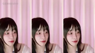 猫咪av站栏目：JK可爱苗条小骚货艳舞 精彩封面