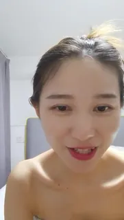 猫咪av站高分作品推荐：白嫩少妇的骚逼