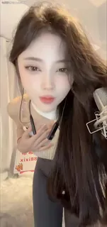 可爱漂亮大奶翘臀小骚货直播艳舞 - 实时更新的高清猫咪av站资源