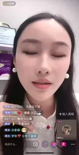猫咪av站栏目：骚逼人造美女 精彩封面