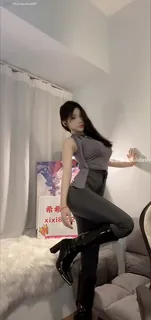 大奶翘臀高筒皮靴小骚货 优质原创视频在线直达