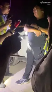 猫咪av站栏目：查酒驾 精彩封面