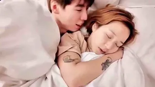 共享巨乳妹3P [EP4]。 手机浏览器流畅观看预览