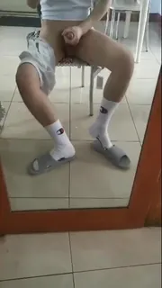 粗口白袜大屌自拍打飞机 - 1080P超清画质展示图