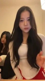 猫咪av站栏目：骚逼姐妹的美乳 精彩封面