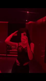 91视频官方收录：极品少妇的身材