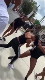 黑妞打架也抓头发 最新更新资源合集