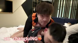 91社区热议作品：两个男人一起真开心· 实拍