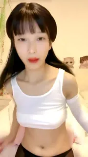 猫咪av站高分作品推荐：美乳骚逼小可爱