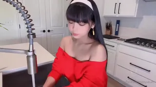 91视频官方收录：骚逼爆乳少妇的福利