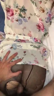 后入骚逼碎花裙妹妹 手机浏览器流畅观看预览