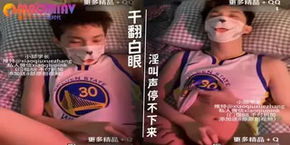 猫咪av站高分作品推荐：直男被室友大屌征服从此爱上吃鸡