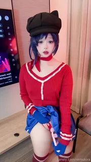 猫咪av站栏目：自慰棒拿出来玩弄小b 精彩封面