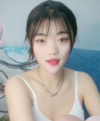 挨草沒夠的欲望少女全程露臉跟男友啪啪大秀直播 手机浏览器流畅观看预览