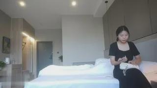 91社区热议作品：暑假探花在學女生賺學費 实拍