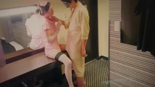 猫咪av站高分作品推荐：淫娃欲姐 极品淫娃和男友在酒店打扑克 情趣护士装太有情调了 娴熟吃鸡吸干阳气 每一声淫叫都有种要射的冲动