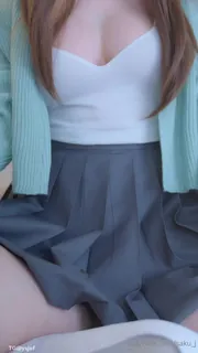 巨乳骚货骑乘 手机浏览器流畅观看预览