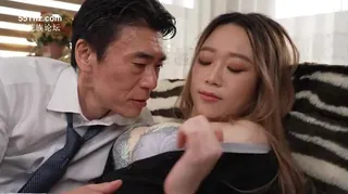 【猫咪av站】女学生骚穴填满家教精液 现场高清截图