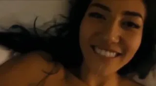 查看 骚货口交黑人巨屌口爆吞精 的详细介绍与播放