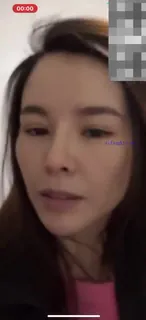 熟女与狼友视讯边露奶扣逼洞！ - 高清在线观看