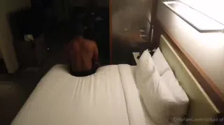 #OnlyFans #SirBAO应约魔都绿帽男3P饥渴白嫩娇妻 - 1080P超清画质展示图