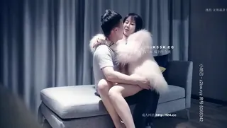 丰满美腿少妇 手机浏览器流畅观看预览