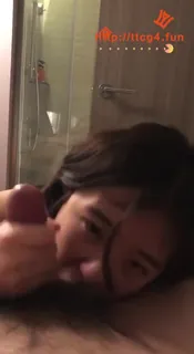 查看 我家可爱小女友喜欢吃大鸡巴 的详细介绍与播放