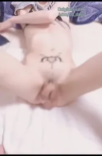 小屌伪娘， - 高清在线观看