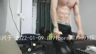91视频推荐：肌肉猛男爆操小母狗 手机在线播放
