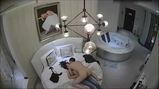 主题酒店年轻小情侣开房操逼，被摄像头偷拍 ，小女友身材超棒，扒掉裤子就是操 ，姿势比较少 ，搞完一炮休息下再继续 - 极具视觉冲击力的猫咪av站内容