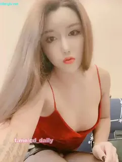 淫语自慰 妈妈的奶子大吗 - 极具视觉冲击力的猫咪av站内容