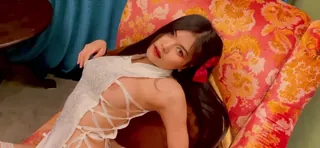 91视频官方收录：女友新买的性感情趣白色旗袍 姣好身材 美巨乳藏不住 让人忍不住狠操！