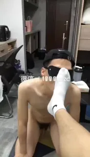 猫咪av站高分作品推荐：吃体育生的大鸡巴