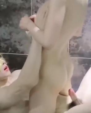 猫咪av站精选视频：不雅女人土耳其浴季节 完整版