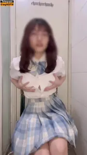 粉嫩小穴自慰出白浆,好想插入 玩家亲测好评资源