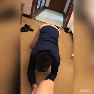 喜欢舔脚的男同 手机浏览器流畅观看预览