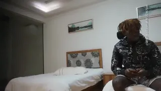 黑人探花10-22好久没操今天一下就射了【完整版】 - 1080P超清画质展示图