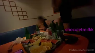 娇妻尤物【chocoletmilkk】沙发3p 优质原创视频在线直达